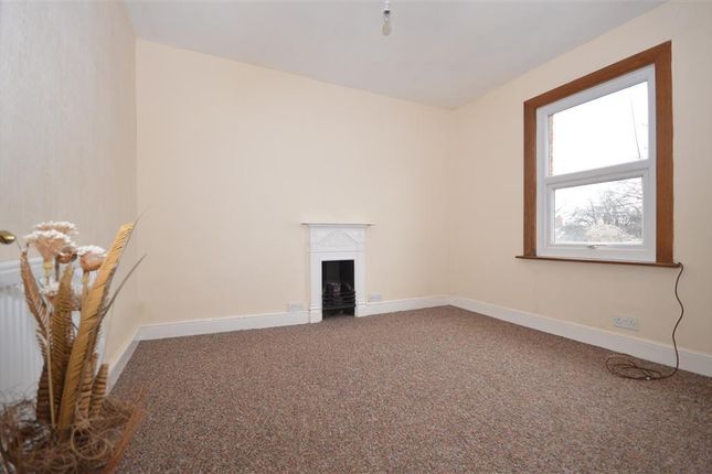 16, Thrapston photo 4