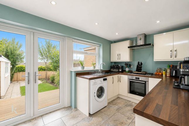 10, Whitefield Avenue, Norden photo 3