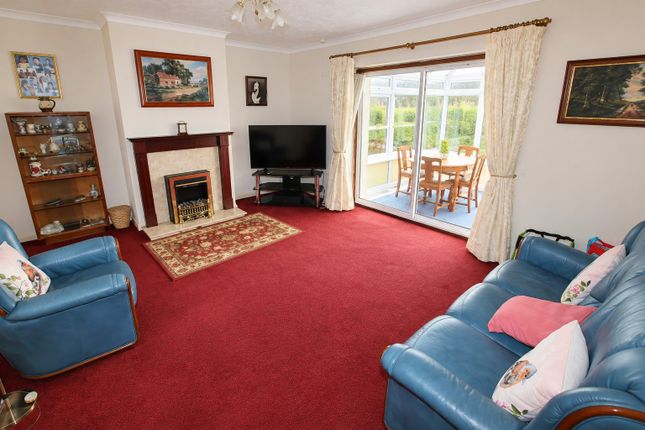 39 Park Boulevard, Holland-on-Sea photo 3