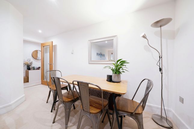 Flat 19,,, Woodham Place, Woodham photo 4