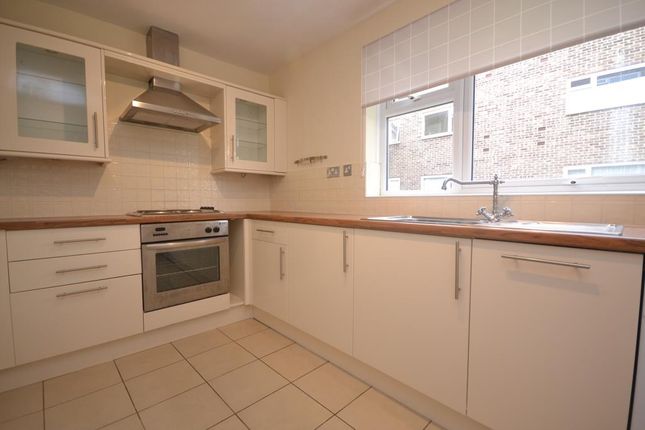 Thumbnail Flat to rent in Baron Court, Reading