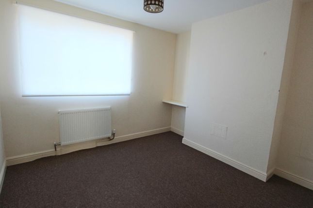 75, Buccleuch Street, Kettering, Northants NN16, Northants photo 5