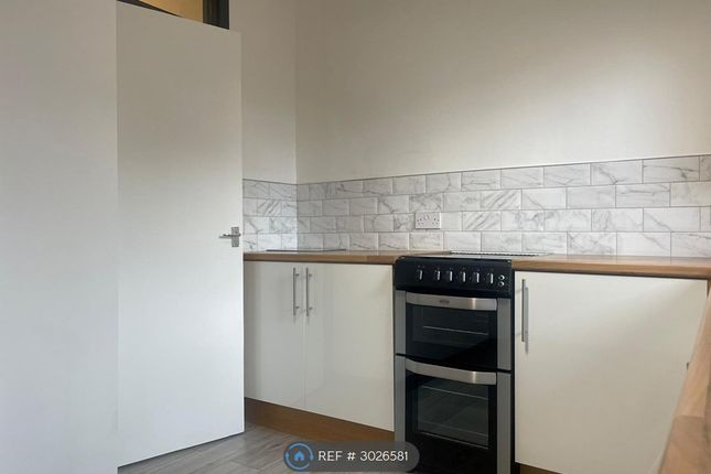 Flat, Albert Road, Clydebank photo 5