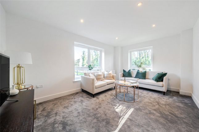 Plot 5 The Blemmere,, Pennwood Grange, Hazlemere photo 4