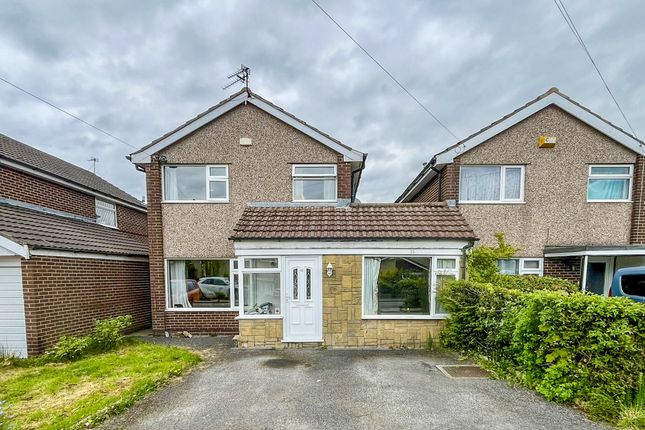 Thumbnail Detached house for sale in Grebe Close, Poynton