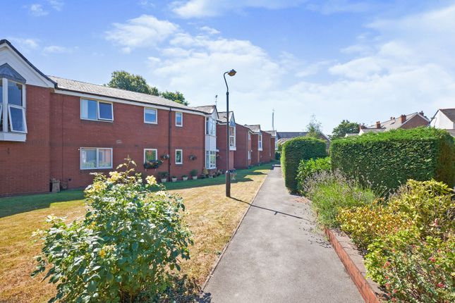 Flat for sale in Waterward Close, Birmingham