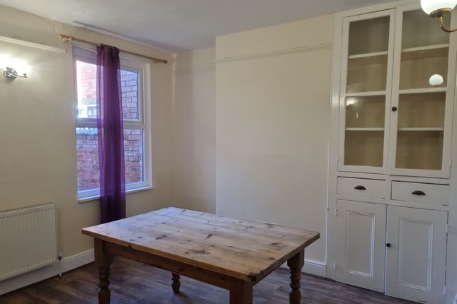 147, Wycliffe Road, Northampton photo 4