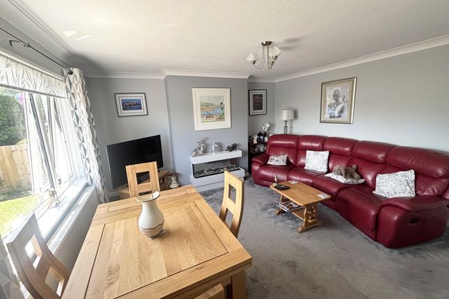69, Moor View Drive, Devon photo 4