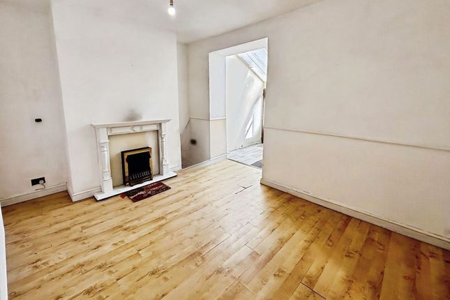 497 Bolton Road, Darwen photo 3