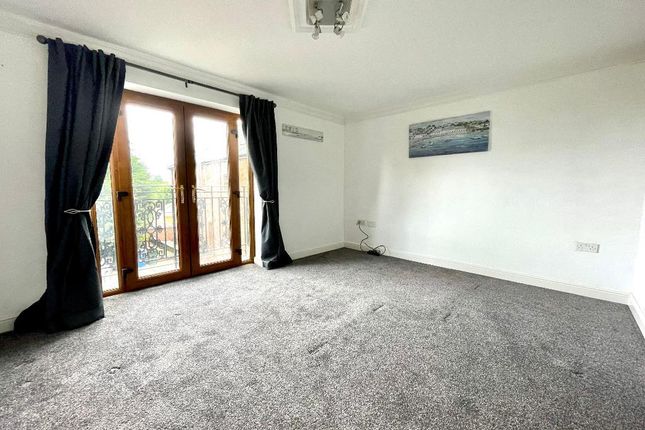 Flat for sale in Rockley View Court, Birdwell, Barnsley, South Yorkshire
