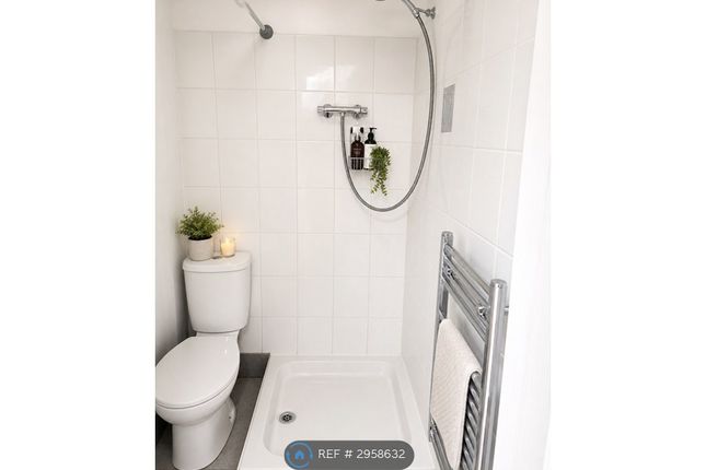 Flat, Lynn Road, Wisbech photo 5