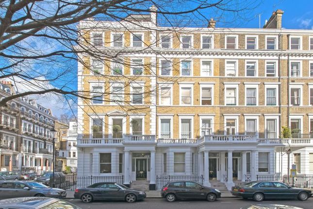 Thumbnail Flat to rent in Southwell Gardens, South Kensington, London