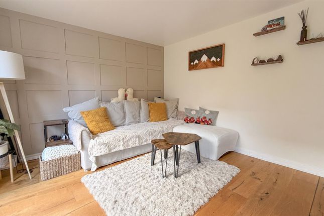 7, Inkerman Lane, Aldershot photo 2