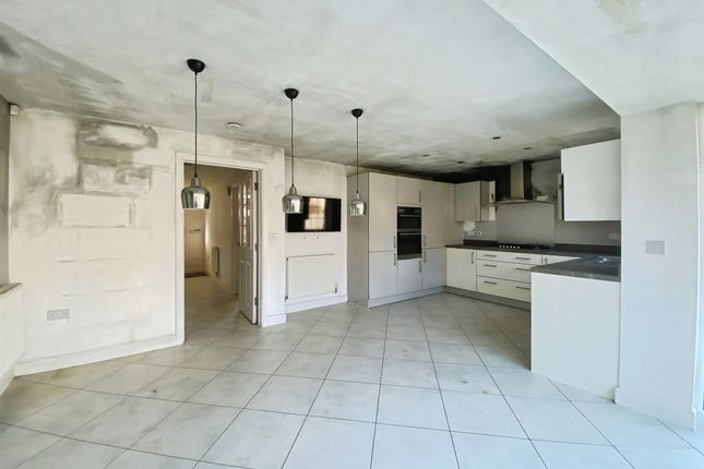 1, Alvina Gardens, Nottingham photo 3