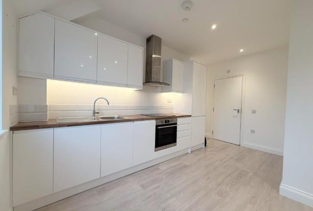 Flat 15, 89, The Exchange, Marlowes, Hemel Hempstead photo 4