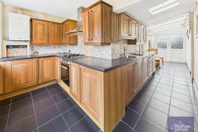 4, Troddi Close, Caldicot photo 2