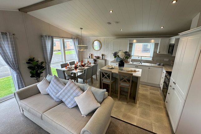 Nottage Park Lodges, Moor Lane Nottage, Porthcawl photo 2