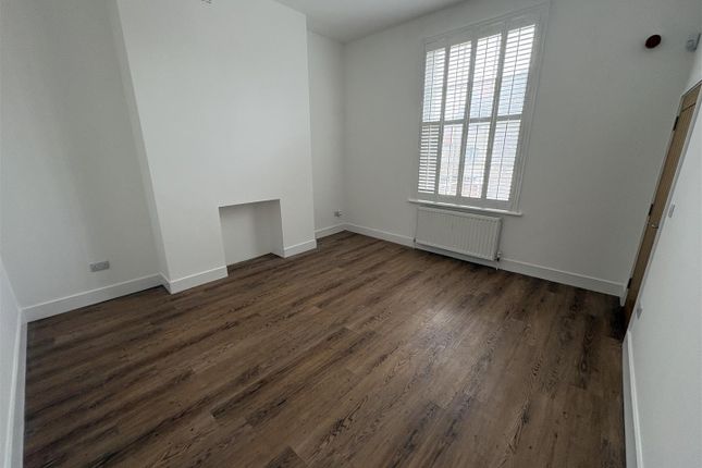 Flat 1, Star & Garter House, Great Yarmouth photo 2