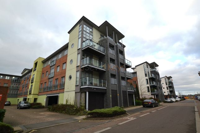 Flat for sale in Colombo Square, Worsdell Drive, Gateshead, Tyne And Wear