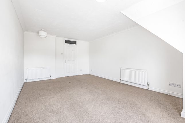 12, Greenes Court, Berkhamsted photo 4