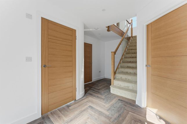 2, Foster Way, Kettering photo 4