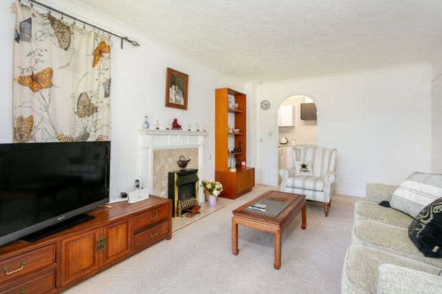 9 Captains Court, Stade Street, Hythe photo 4