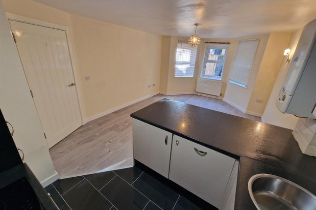 Flat to rent in Old Christchurch Road, Bournemouth