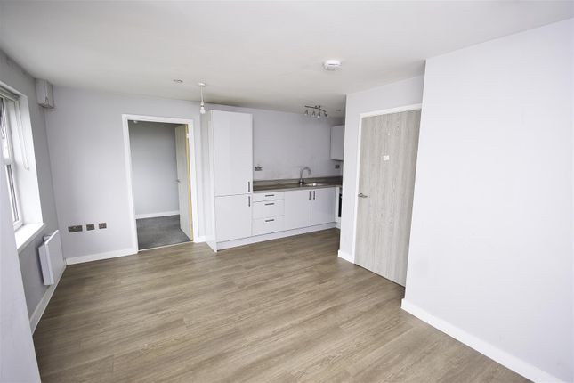 Flat 10, Cheviot House, 49-53 Sheep Street, Northamptonshire photo 2