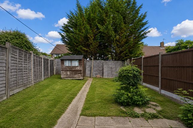11, Whitebroom Road, Hemel Hempstead photo 2