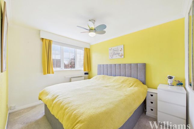 50 Vicarage Close, Buckingham photo 5