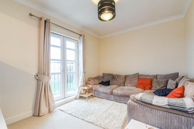 37, Dorchester Avenue, Walton-Le-Dale photo 2