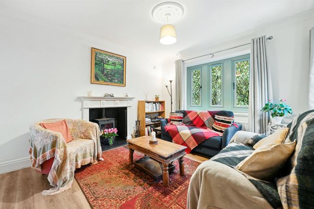 Raylands Lodge, 75, Bulstrode Way, Gerrards Cross photo 3