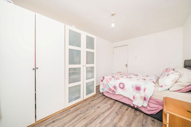 Flat 4, 34A, Fleetwood Road, Kingston Upon Thames photo 4