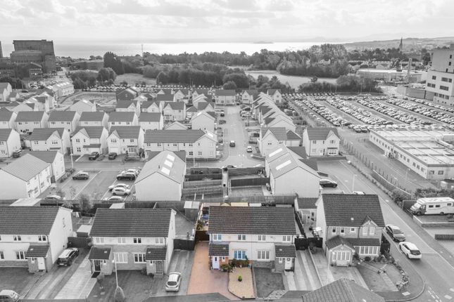 6, Linum Grove, Kirkcaldy photo 2