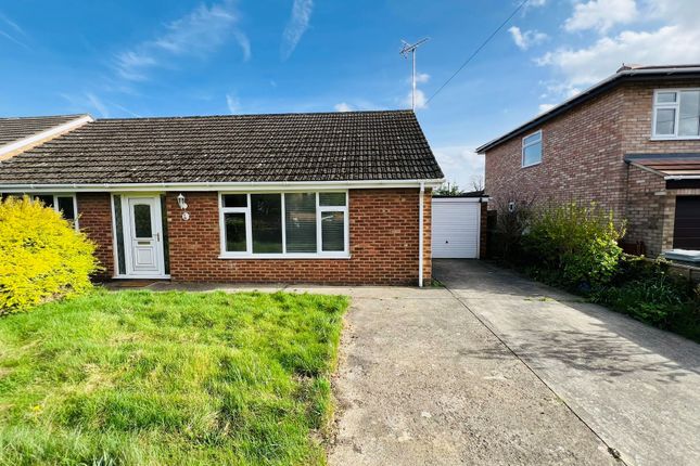 Bungalow to rent in Cambridge Road, Stamford