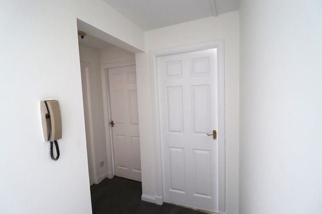 Dundee Court, New Carron, New Carron photo 3