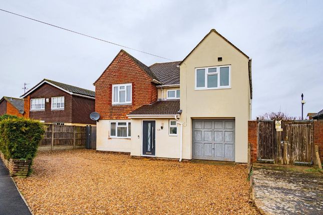 Thumbnail Detached house for sale in Poplar Avenue, Bedford