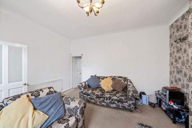12 Astley Street, Leigh photo 4