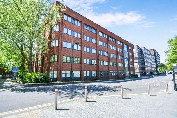 Flat to rent in Electra House, Swindon