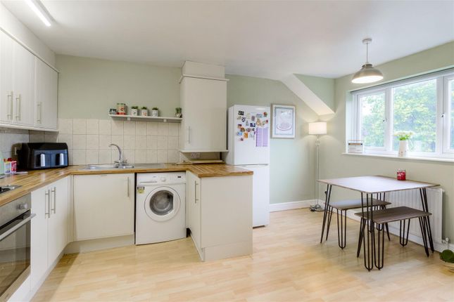 4A, Archfield, Wellingborough photo 4