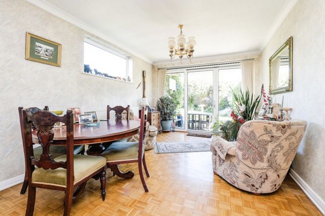 5, Nursery Close, Woodford Green photo 4