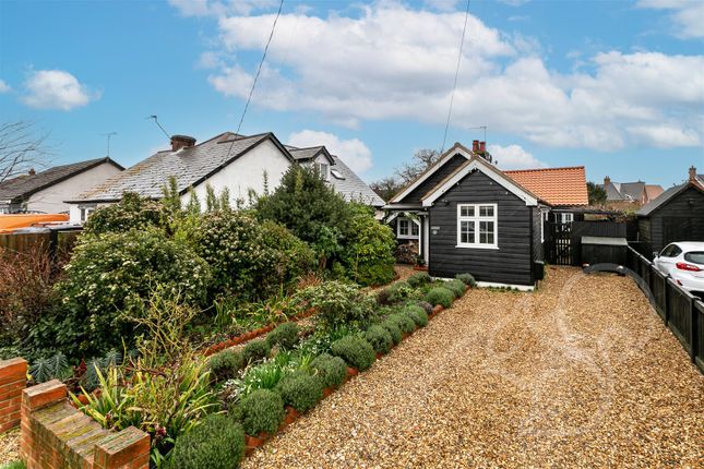 Cottage for sale in Suffolk Avenue, West Mersea, Colchester