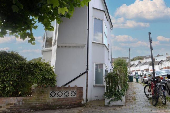 Thumbnail End terrace house to rent in Robertson Road, Brighton