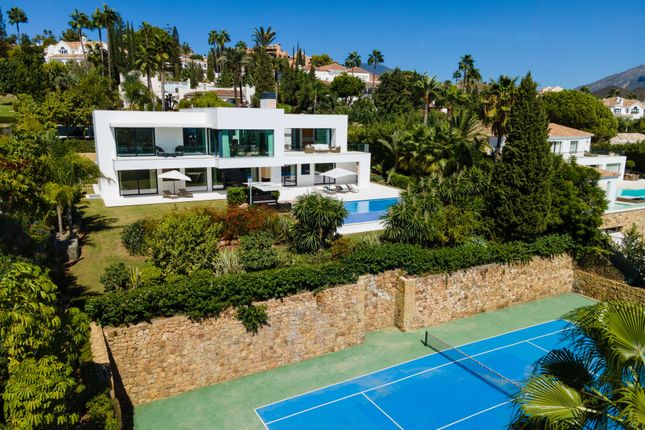 Thumbnail Villa for sale in La Cerquilla, Marbella, Malaga, Spain