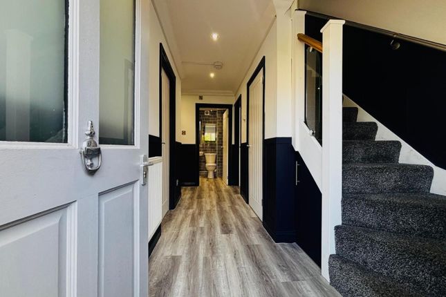 1 Richards Court, Barbe Baker Avenue, Southampton photo 3
