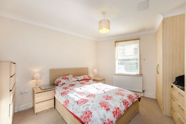 Kingston Road, Wimbledon photo 4
