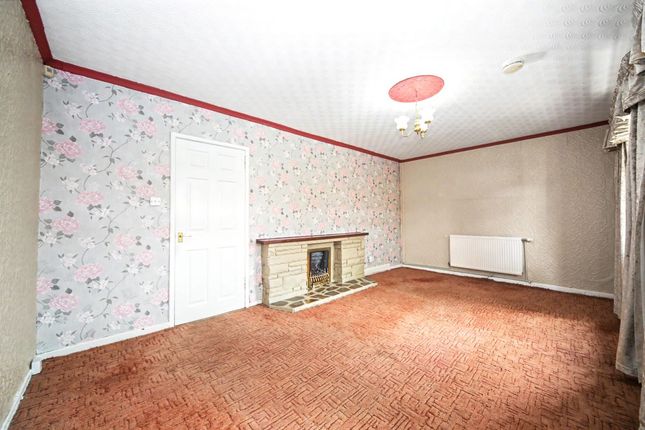 17, Dorchester Avenue, Bolton photo 4