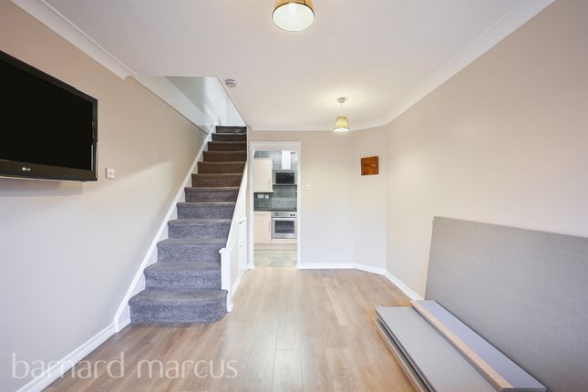 17, Vale Road South, Surbiton photo 4