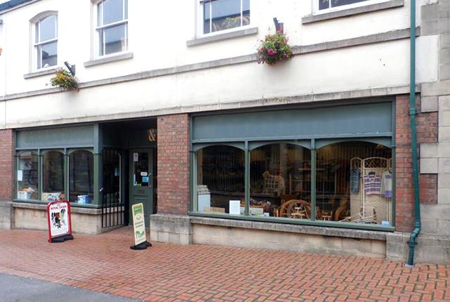 Thumbnail Retail premises for sale in Threadneedle Street, Stroud