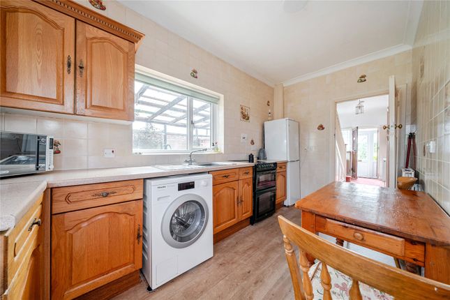 10, Charterhouse Road, Orpington photo 4